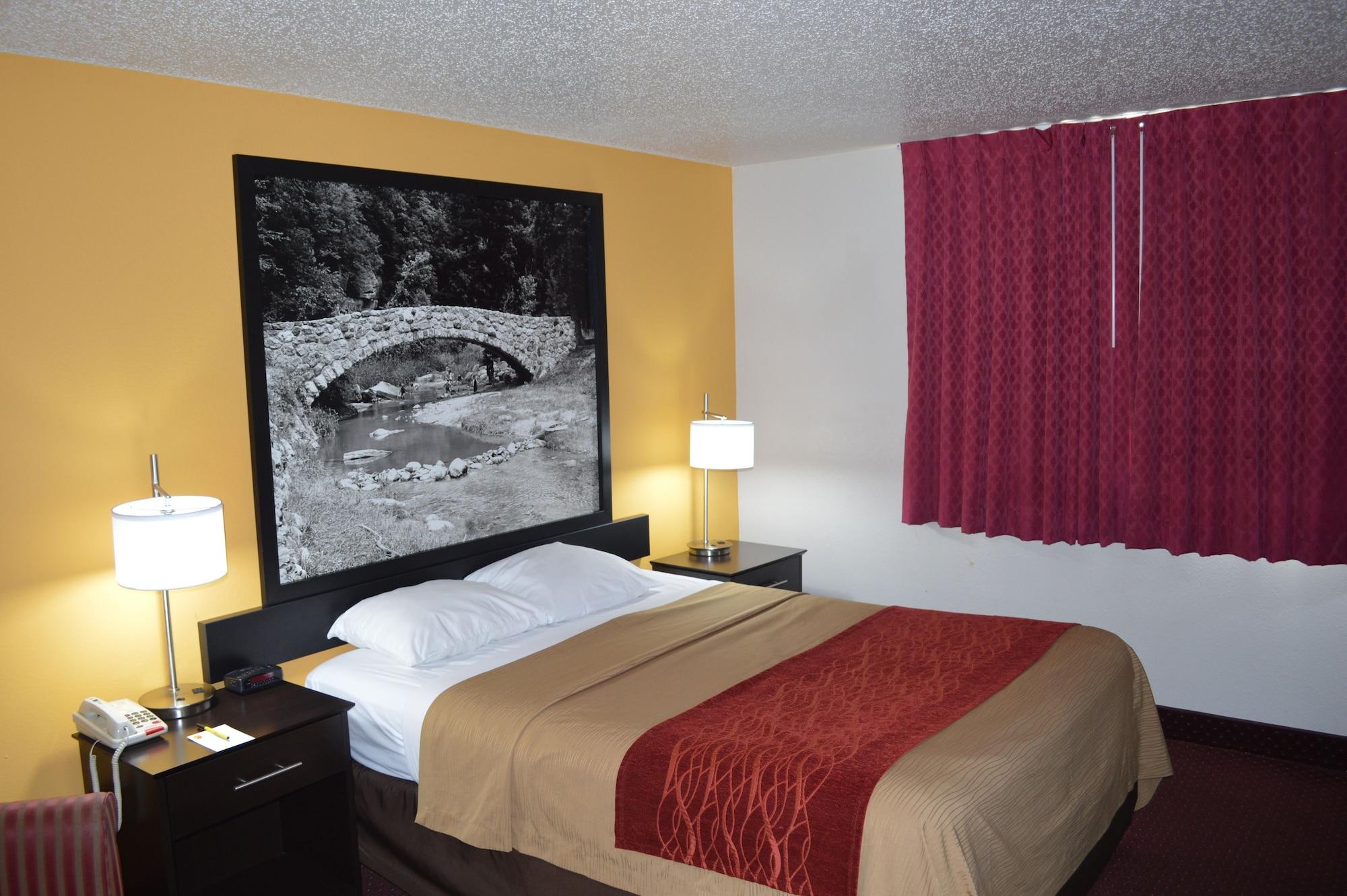 Super 8 By Wyndham Ames Hotel Exterior photo